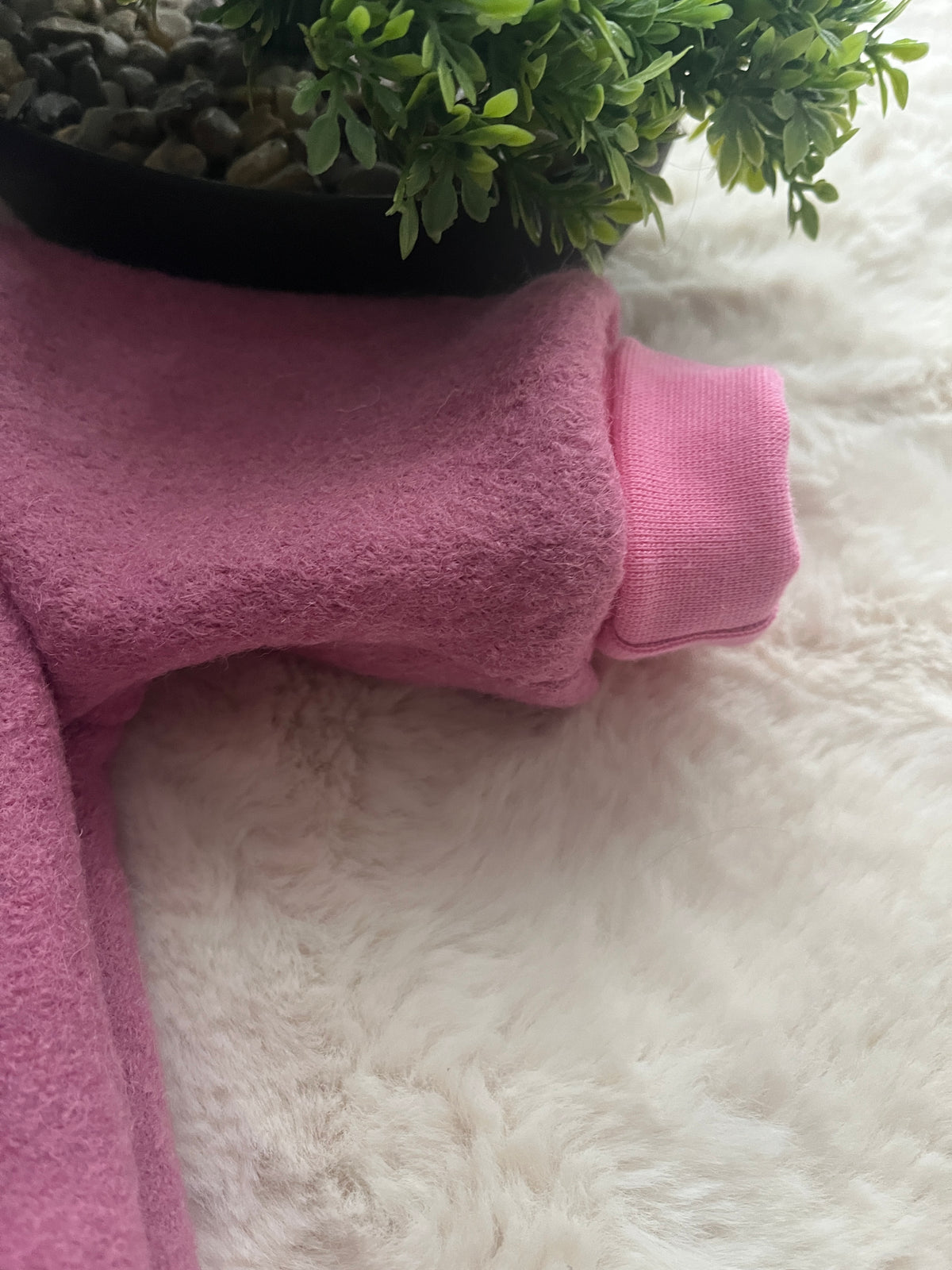 Walkoverall Himbeer Einhorn Gr. 56/62 – Detail
