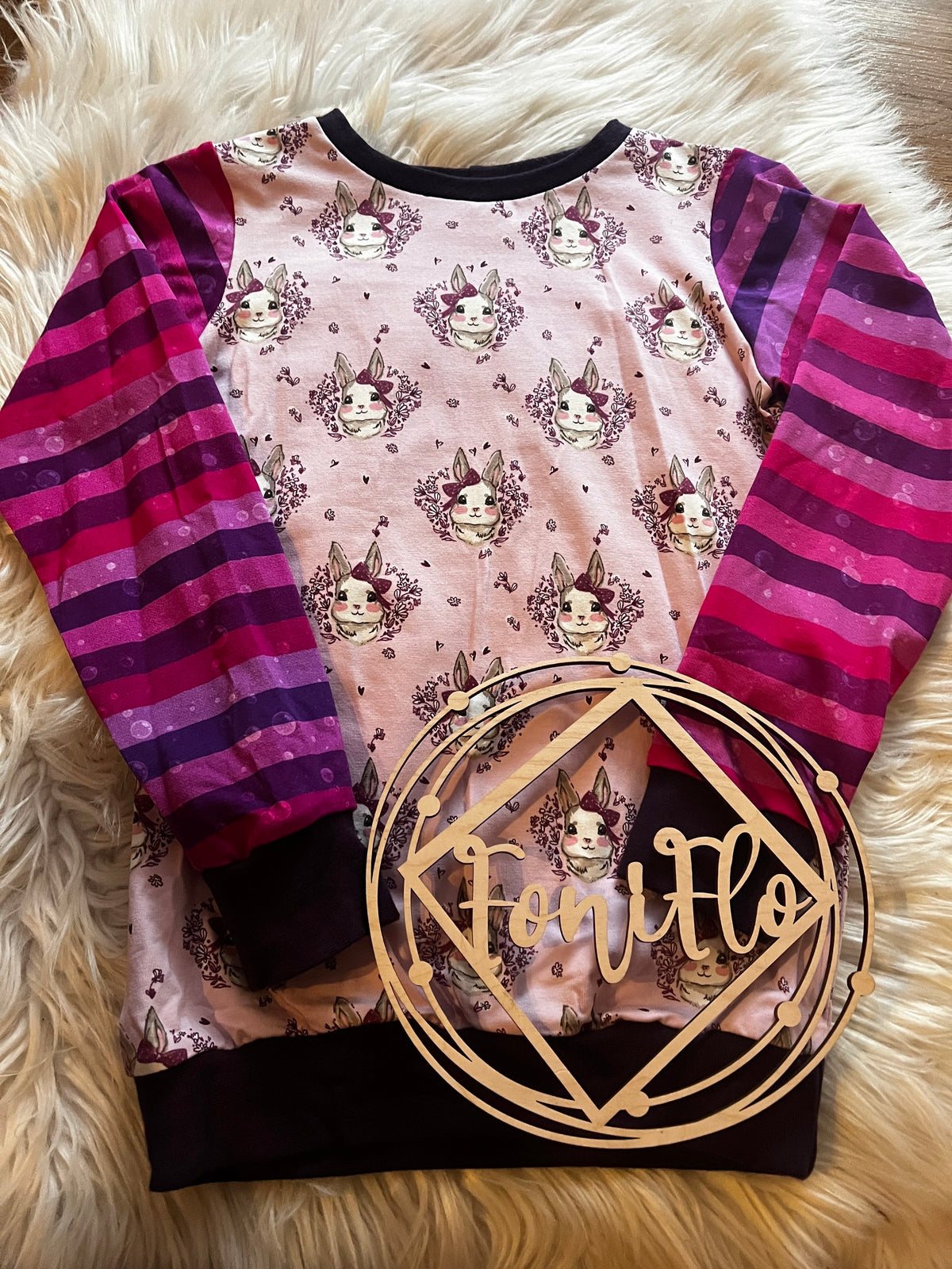 Pullover Flieder Hase Gr. 110/116