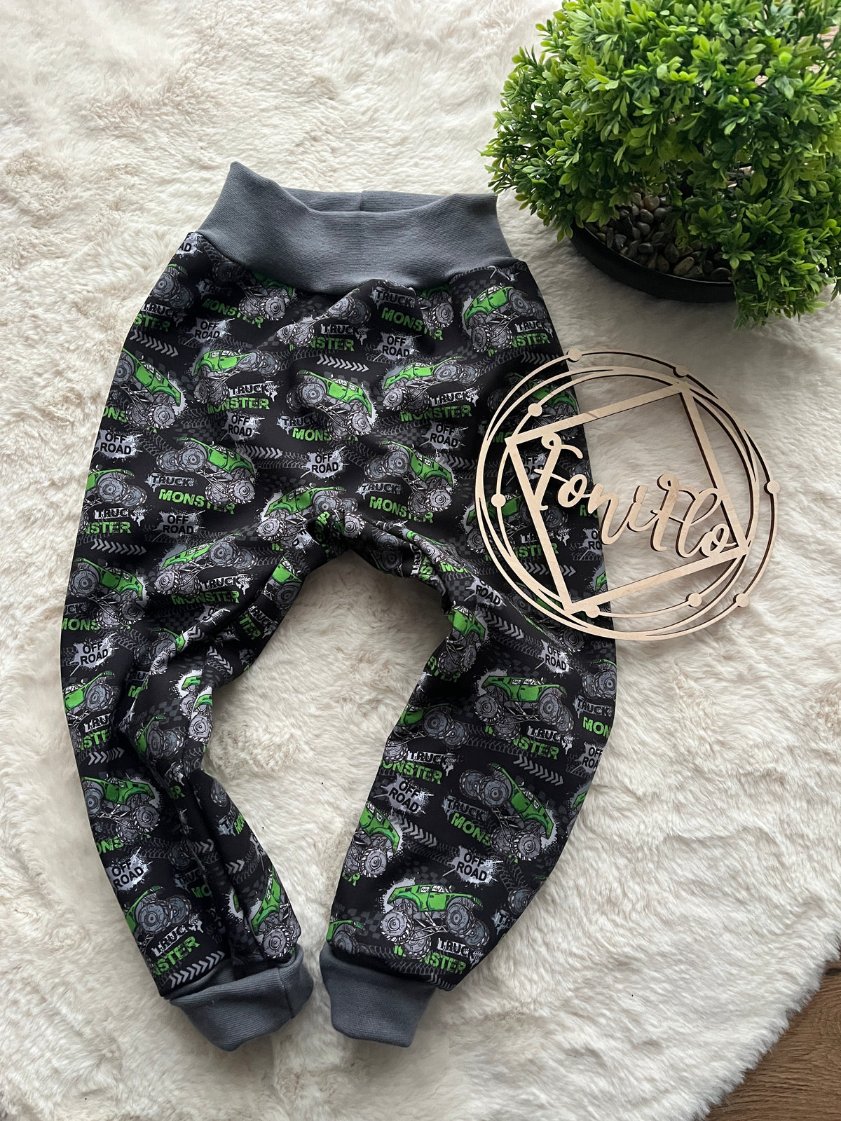 Softshellhose Gr. 104/110